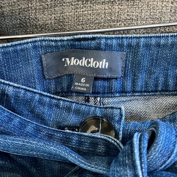 ModCloth heavy denim knee length a-line skirt with waist bow - Picture 4 of 4